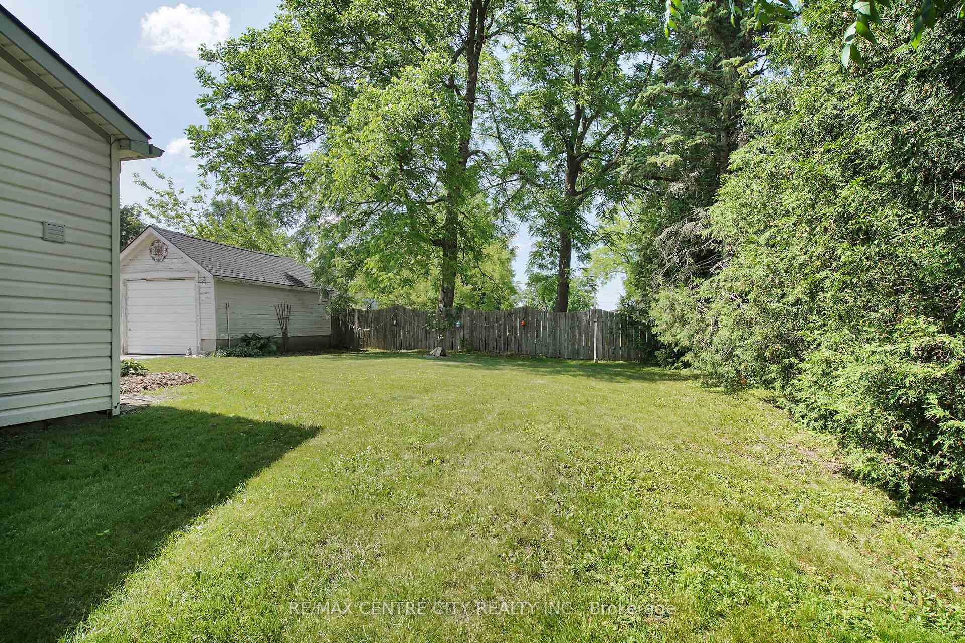 Photo 24 of 306 George Street, Middlesex Centre, Ilderton — HOMEH