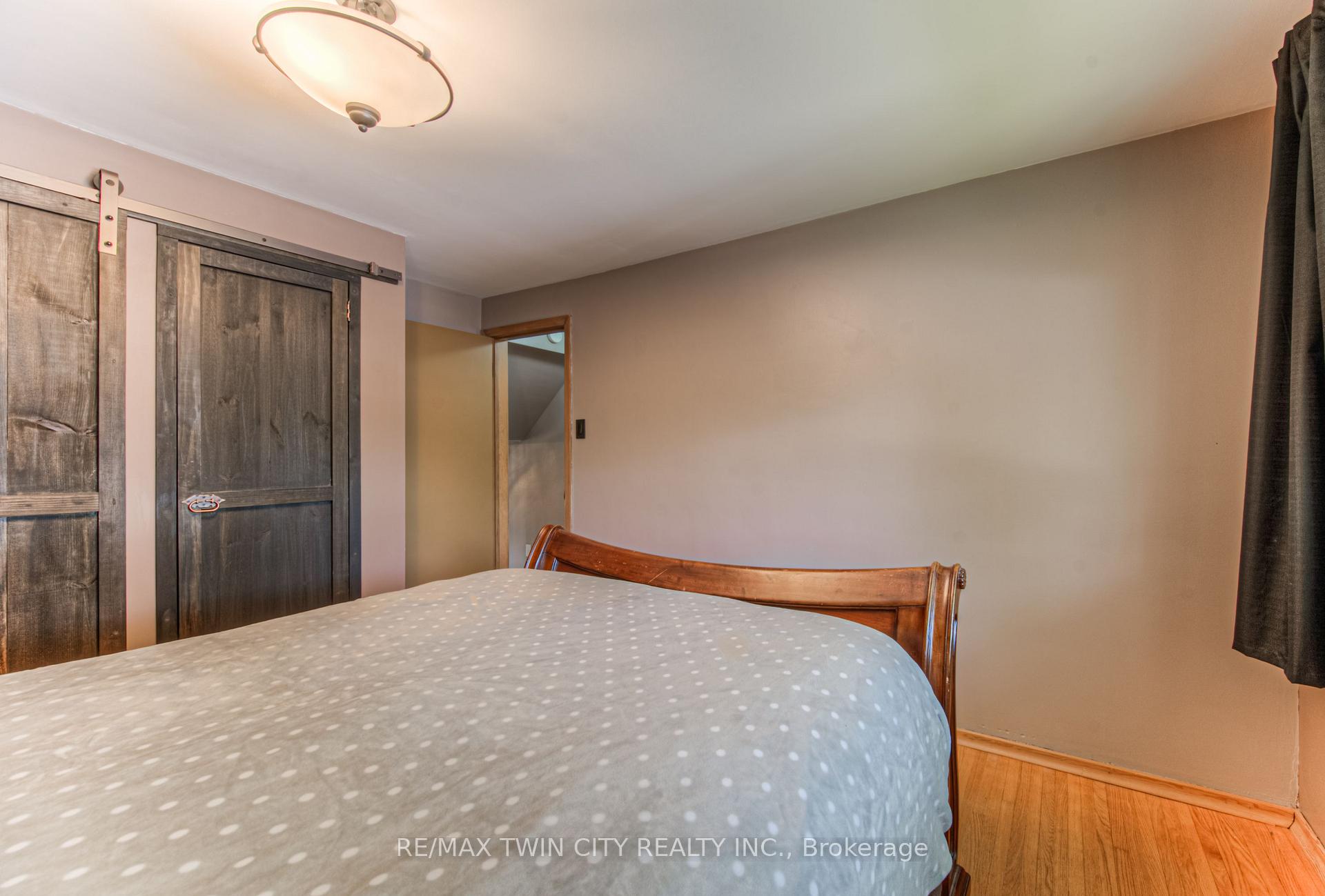 Photo 19 of 100 Jansen Avenue, Kitchener — HOMEH