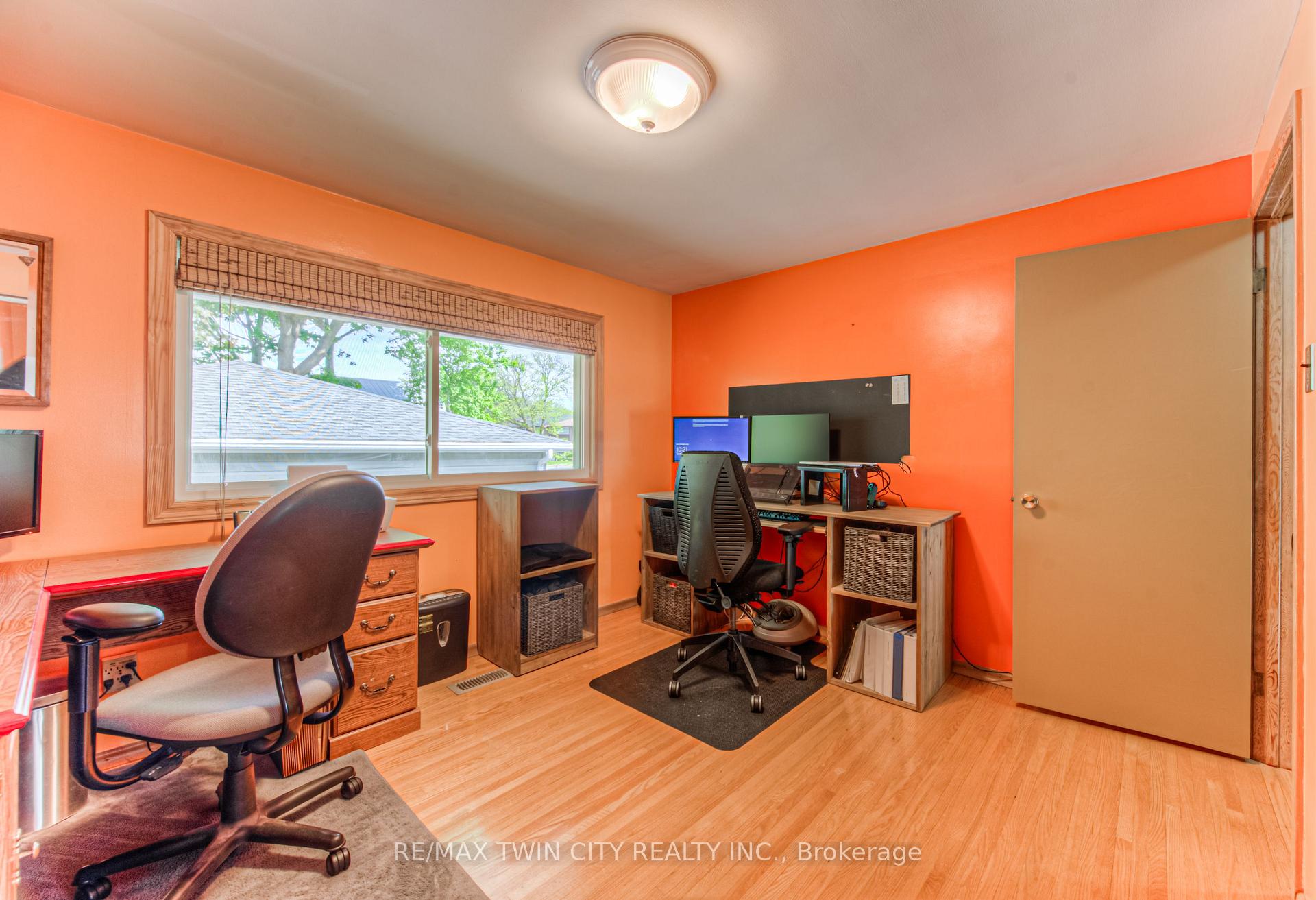 Photo 20 of 100 Jansen Avenue, Kitchener — HOMEH
