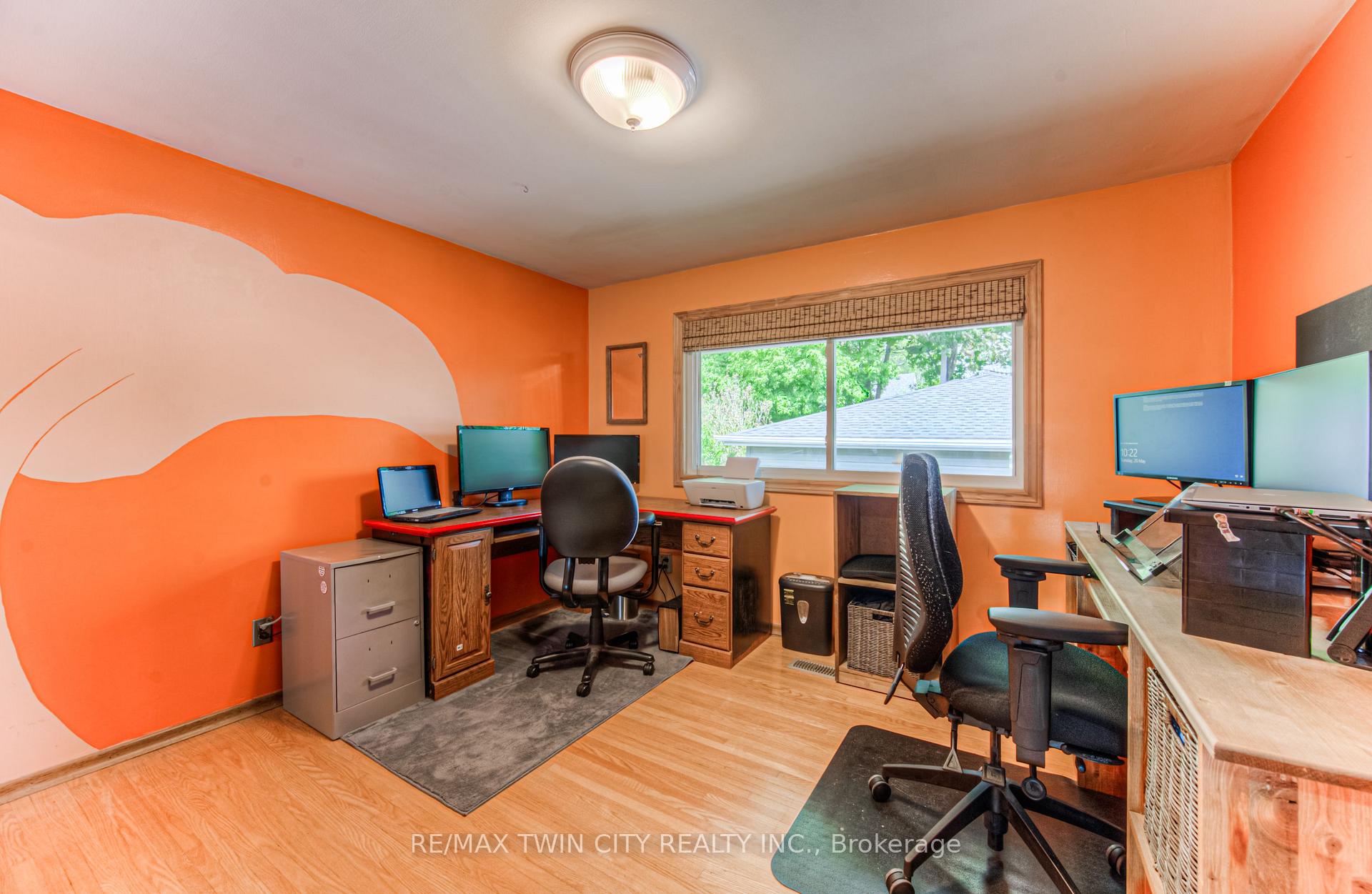 Photo 21 of 100 Jansen Avenue, Kitchener — HOMEH