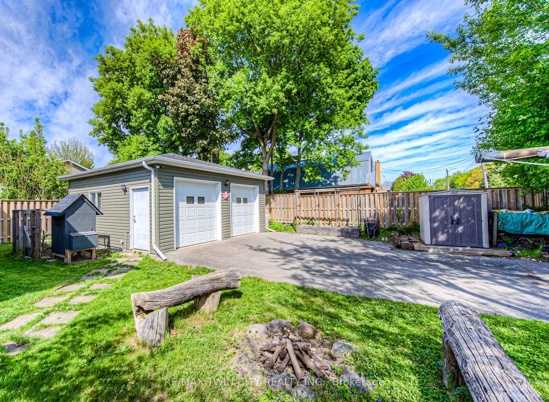 Photo 30 of 100 Jansen Avenue, Kitchener — HOMEH