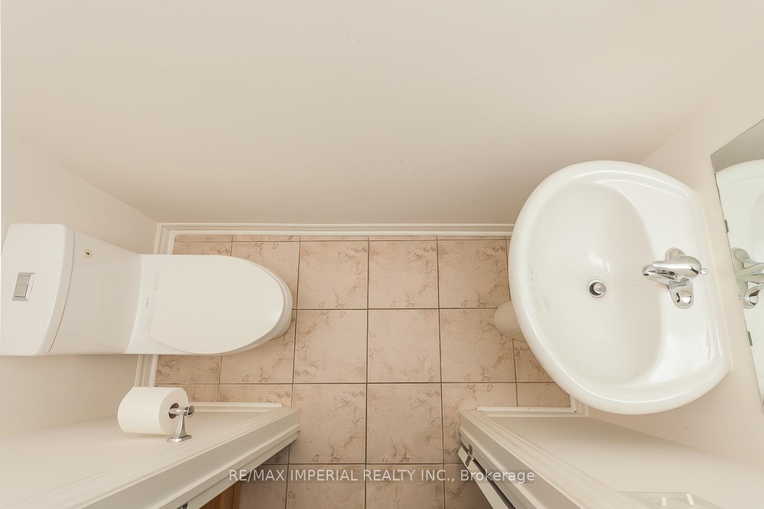 Photo 8 of 69 Vettese Court, Markham, Box Grove — HOMEH