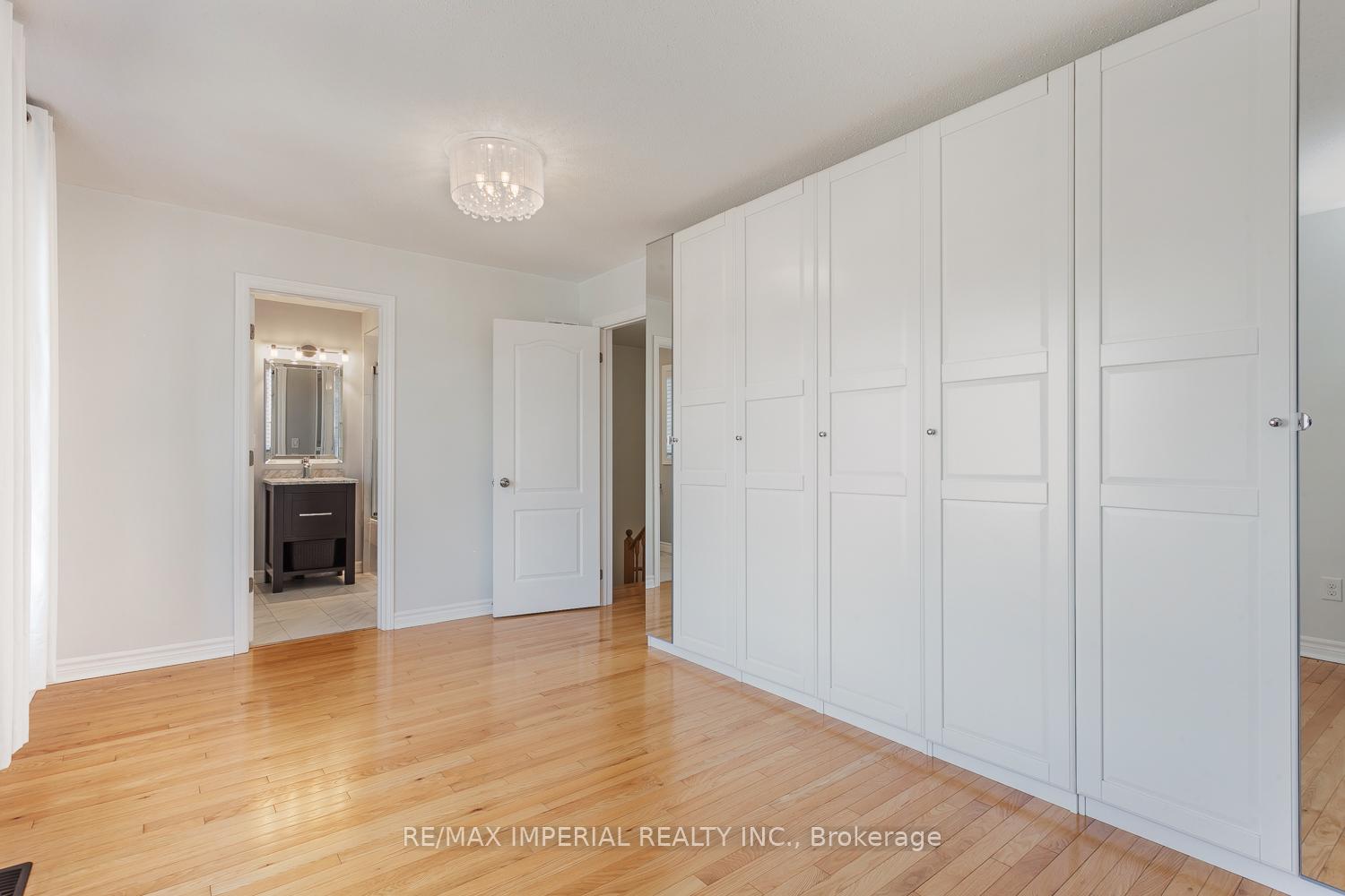 Photo 9 of 69 Vettese Court, Markham, Box Grove — HOMEH