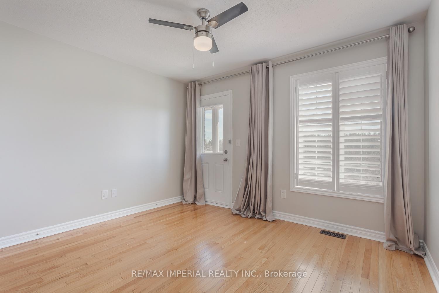 Photo 11 of 69 Vettese Court, Markham, Box Grove — HOMEH