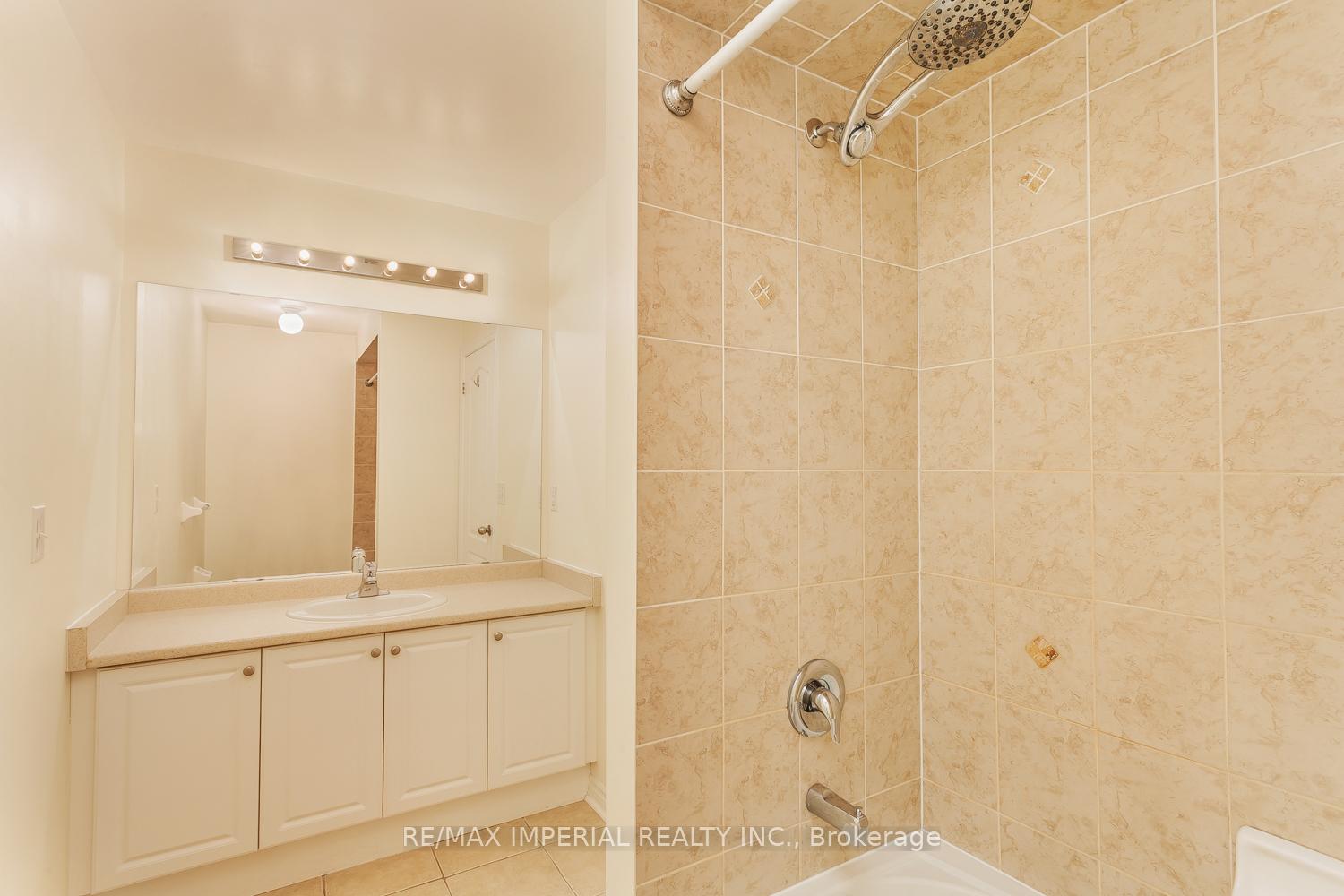 Photo 14 of 69 Vettese Court, Markham, Box Grove — HOMEH