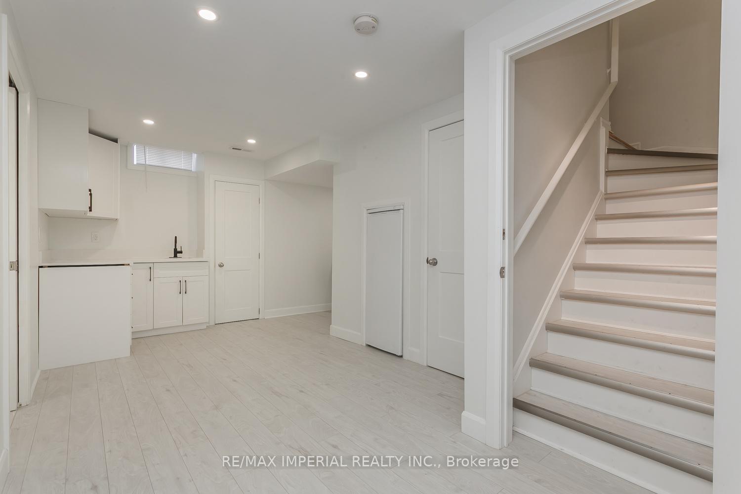 Photo 15 of 69 Vettese Court, Markham, Box Grove — HOMEH