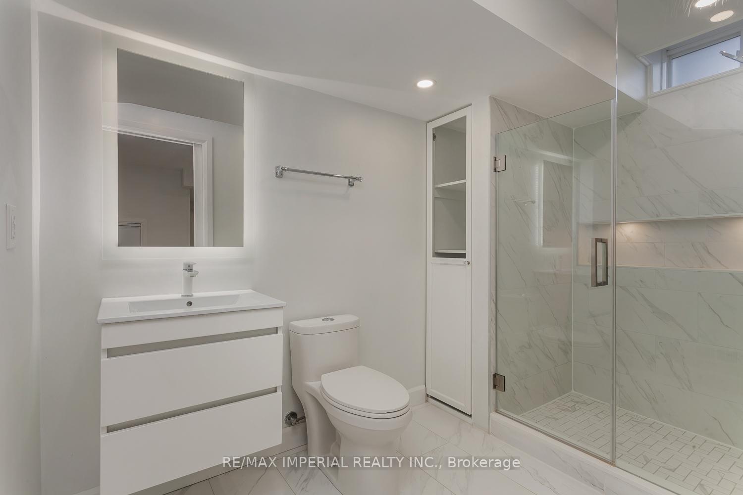 Photo 17 of 69 Vettese Court, Markham, Box Grove — HOMEH
