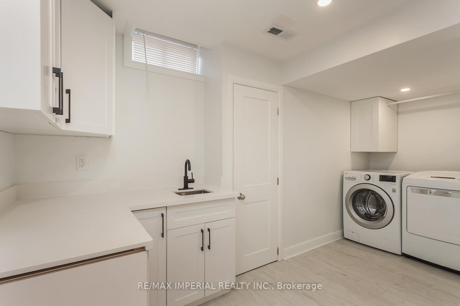Photo 19 of 69 Vettese Court, Markham, Box Grove — HOMEH