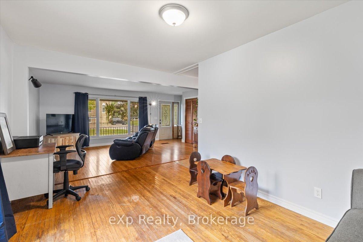 Photo 6 of 16 Geddes Street, Minto — HOMEH
