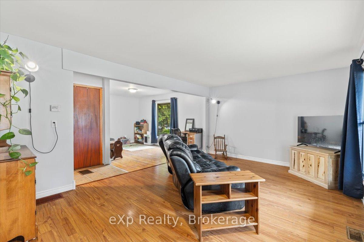 Photo 9 of 16 Geddes Street, Minto — HOMEH