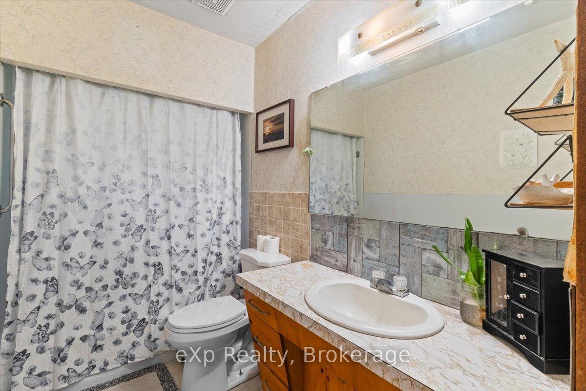 Photo 10 of 16 Geddes Street, Minto — HOMEH