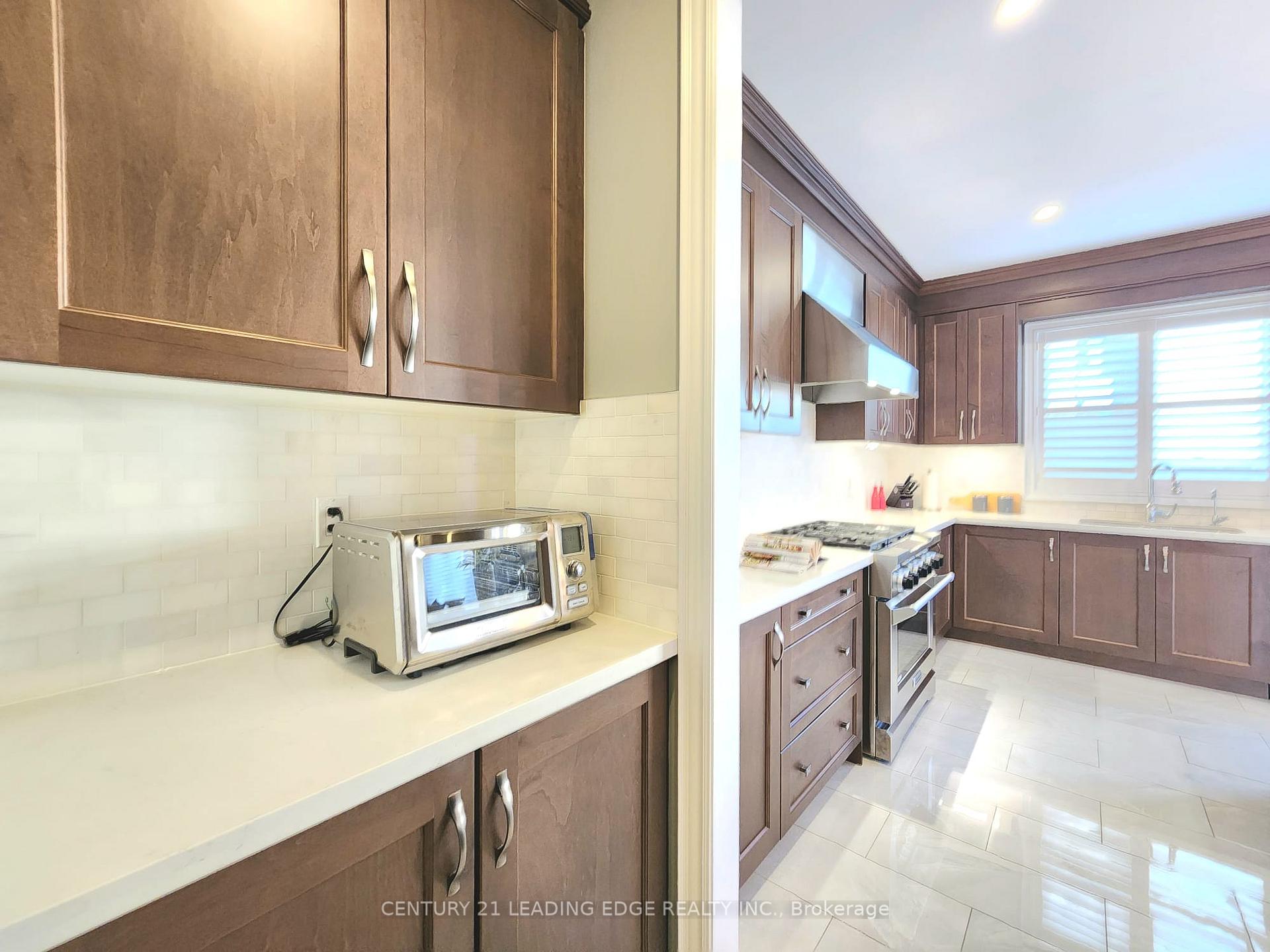 Photo 11 of 89 Greenspire Avenue, Markham, Wismer — HOMEH