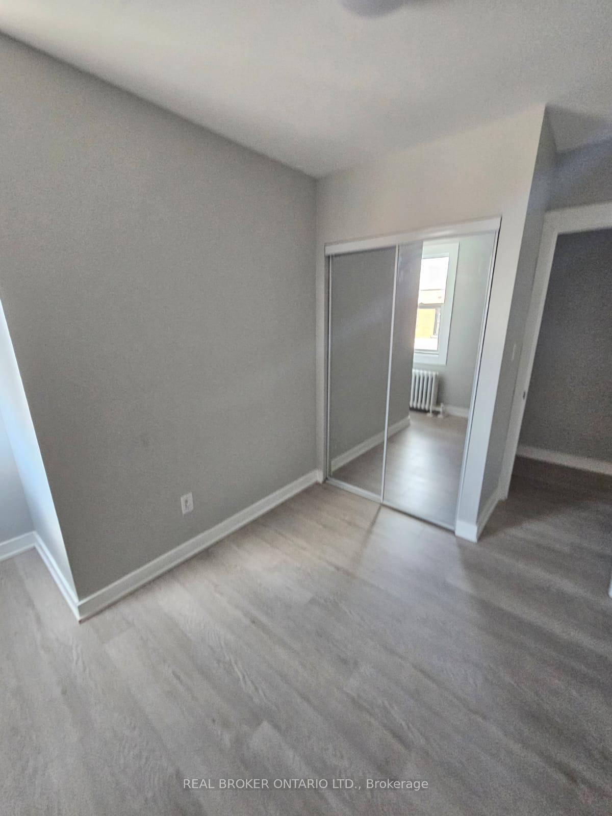 Photo 6 of Unit 7, 917 Main Street E, Hamilton, Stripley — HOMEH