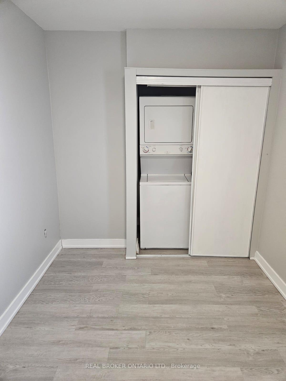 Photo 8 of Unit 7, 917 Main Street E, Hamilton, Stripley — HOMEH
