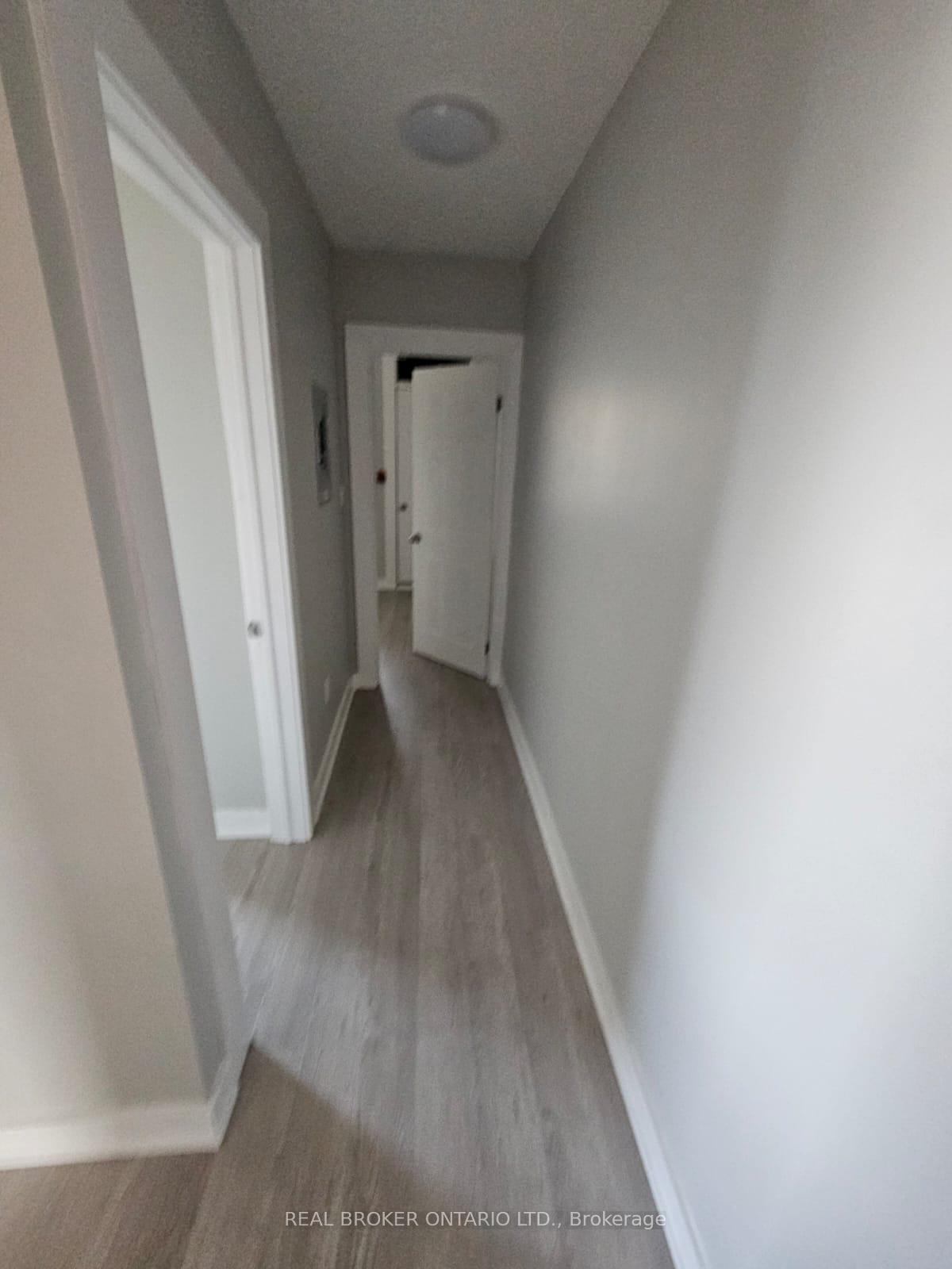 Photo 9 of Unit 7, 917 Main Street E, Hamilton, Stripley — HOMEH