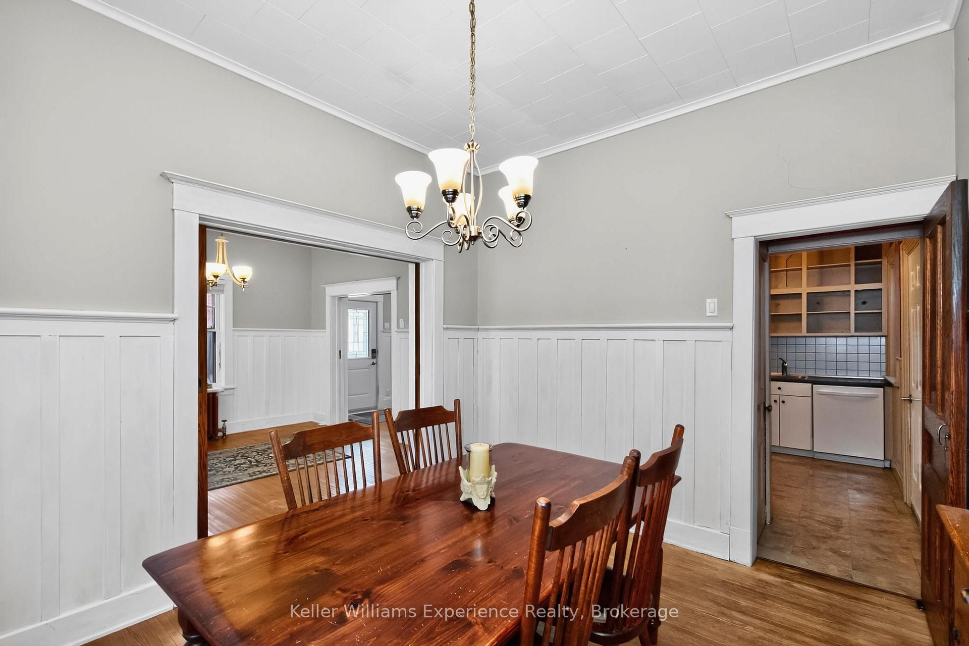 Photo 7 of 406 Dominion Avenue, Midland — HOMEH