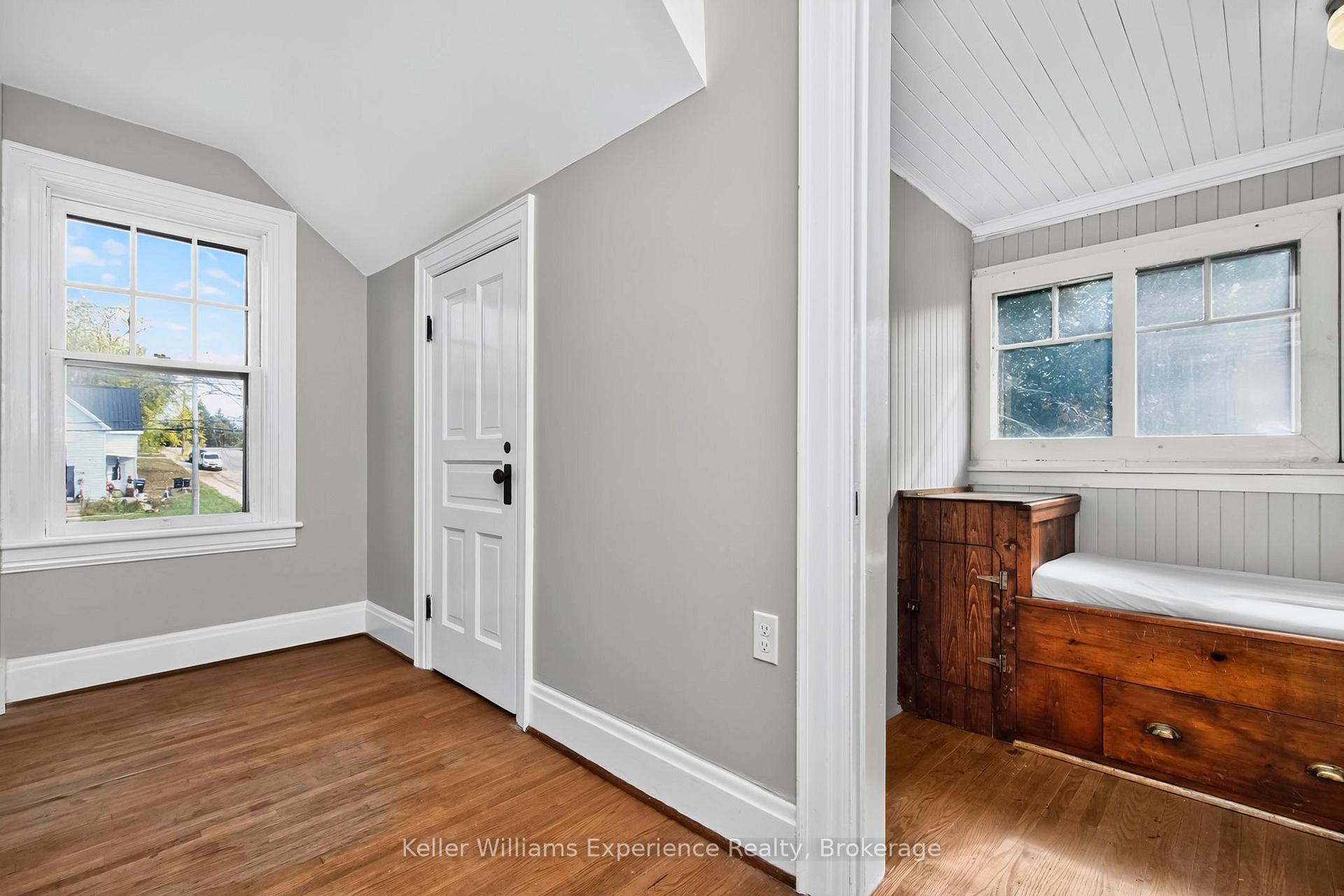 Photo 14 of 406 Dominion Avenue, Midland — HOMEH