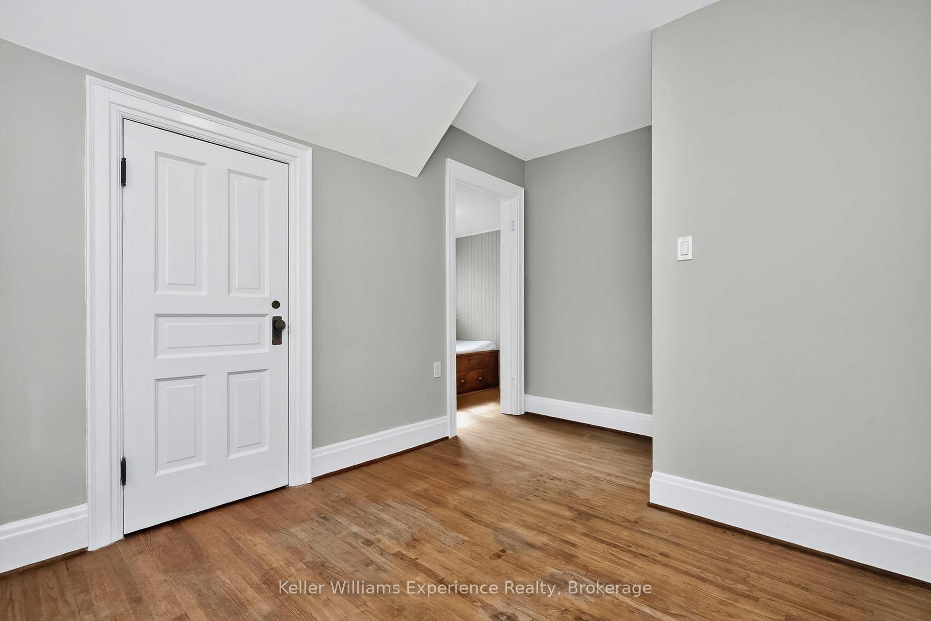 Photo 16 of 406 Dominion Avenue, Midland — HOMEH