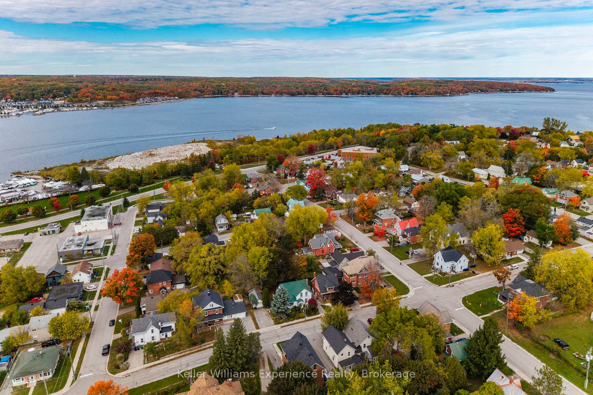 Photo 31 of 406 Dominion Avenue, Midland — HOMEH