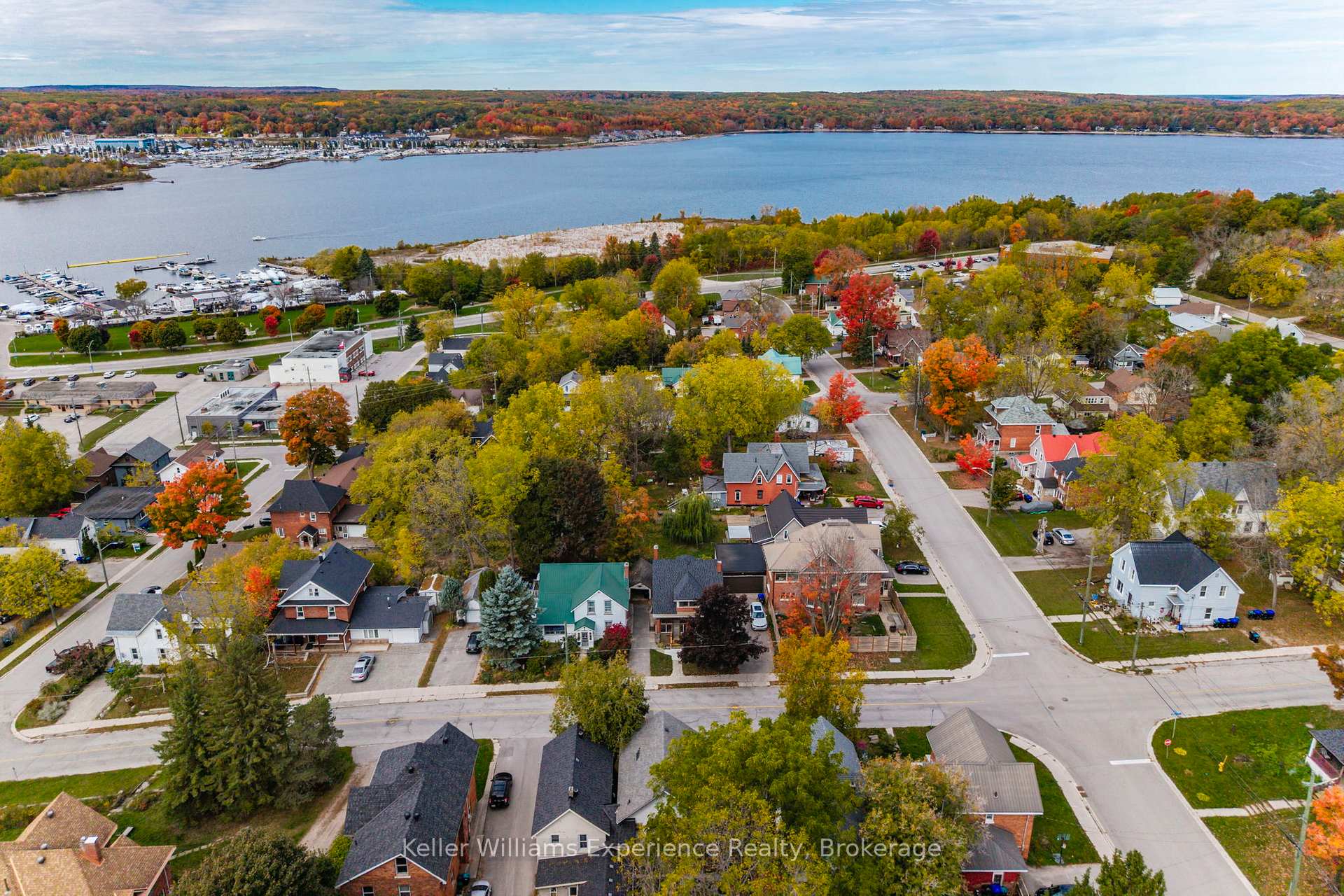 Photo 32 of 406 Dominion Avenue, Midland — HOMEH