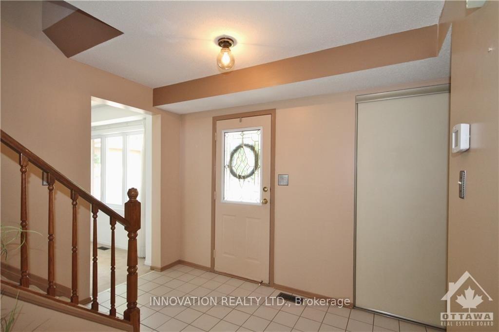 Photo 4 of 11 Tanner Crescent, Ottawa, Kanata - Kanata Lakes/Heritage Hills — HOMEH