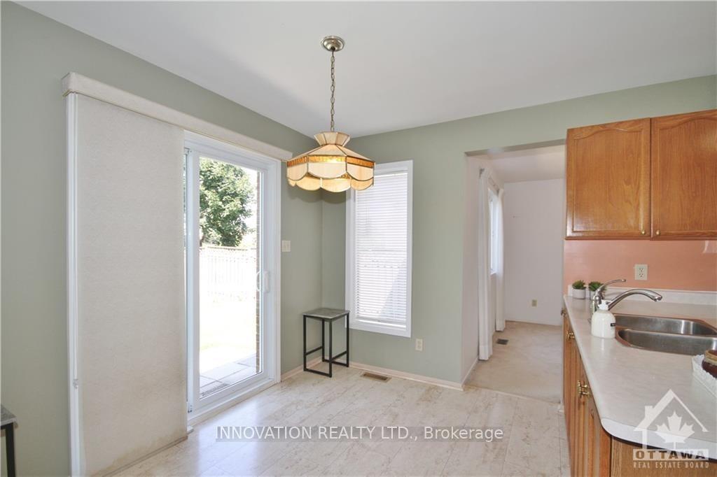 Photo 14 of 11 Tanner Crescent, Ottawa, Kanata - Kanata Lakes/Heritage Hills — HOMEH