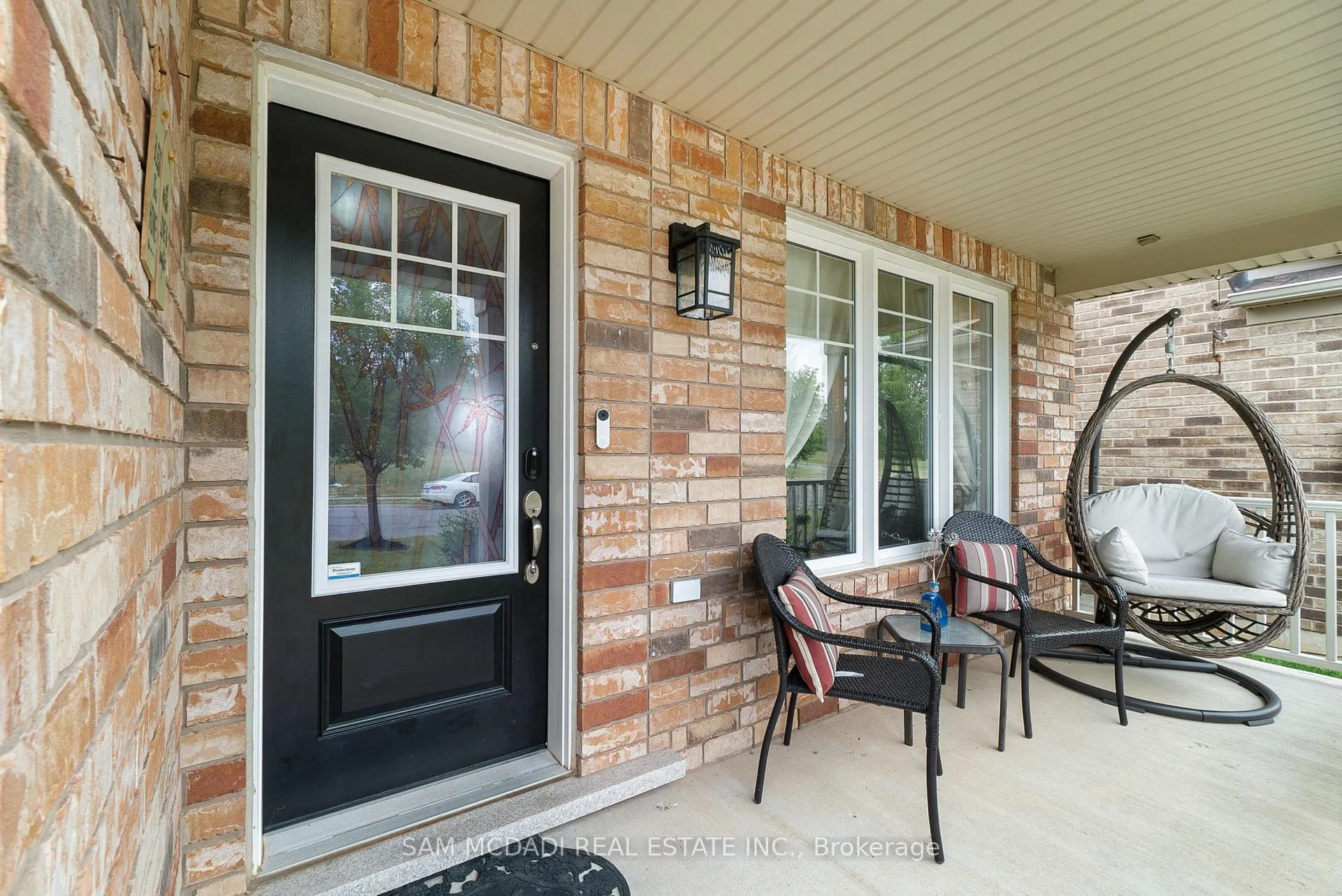 Photo 3 of 216 Ruhl Drive, Milton, Willmott — HOMEH