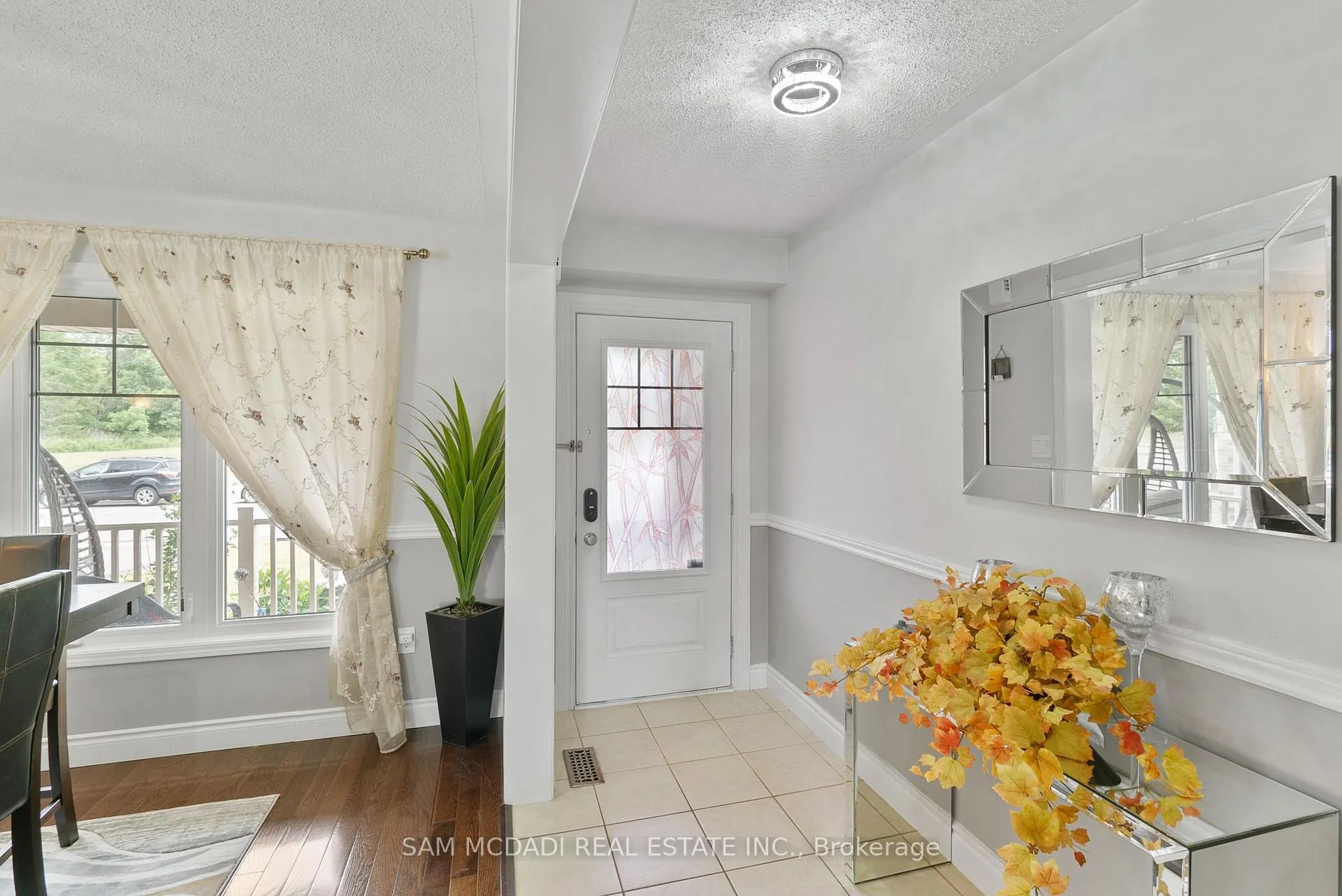 Photo 4 of 216 Ruhl Drive, Milton, Willmott — HOMEH