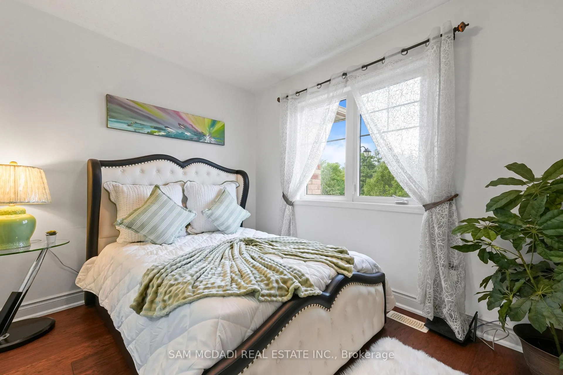 Photo 23 of 216 Ruhl Drive, Milton, Willmott — HOMEH