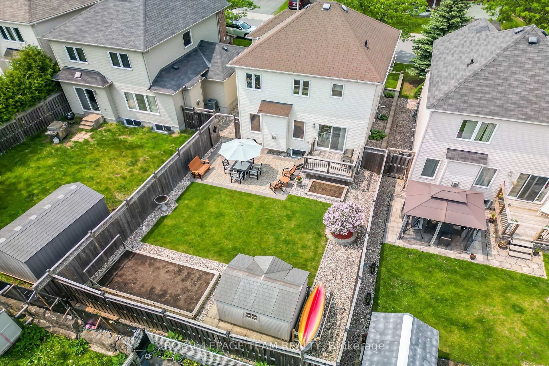 Photo 5 of 408 Abbeydale Circle, Ottawa, Kanata - Morgan's Grant/South March — HOMEH