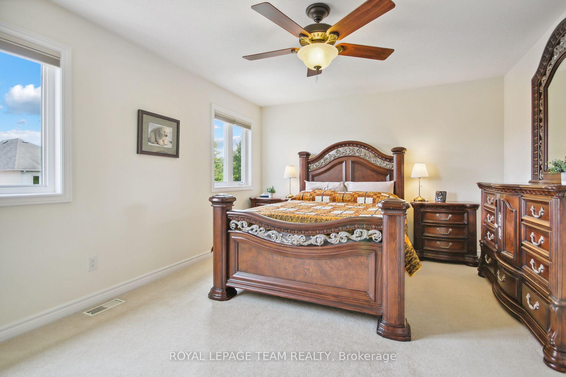 Photo 18 of 408 Abbeydale Circle, Ottawa, Kanata - Morgan's Grant/South March — HOMEH