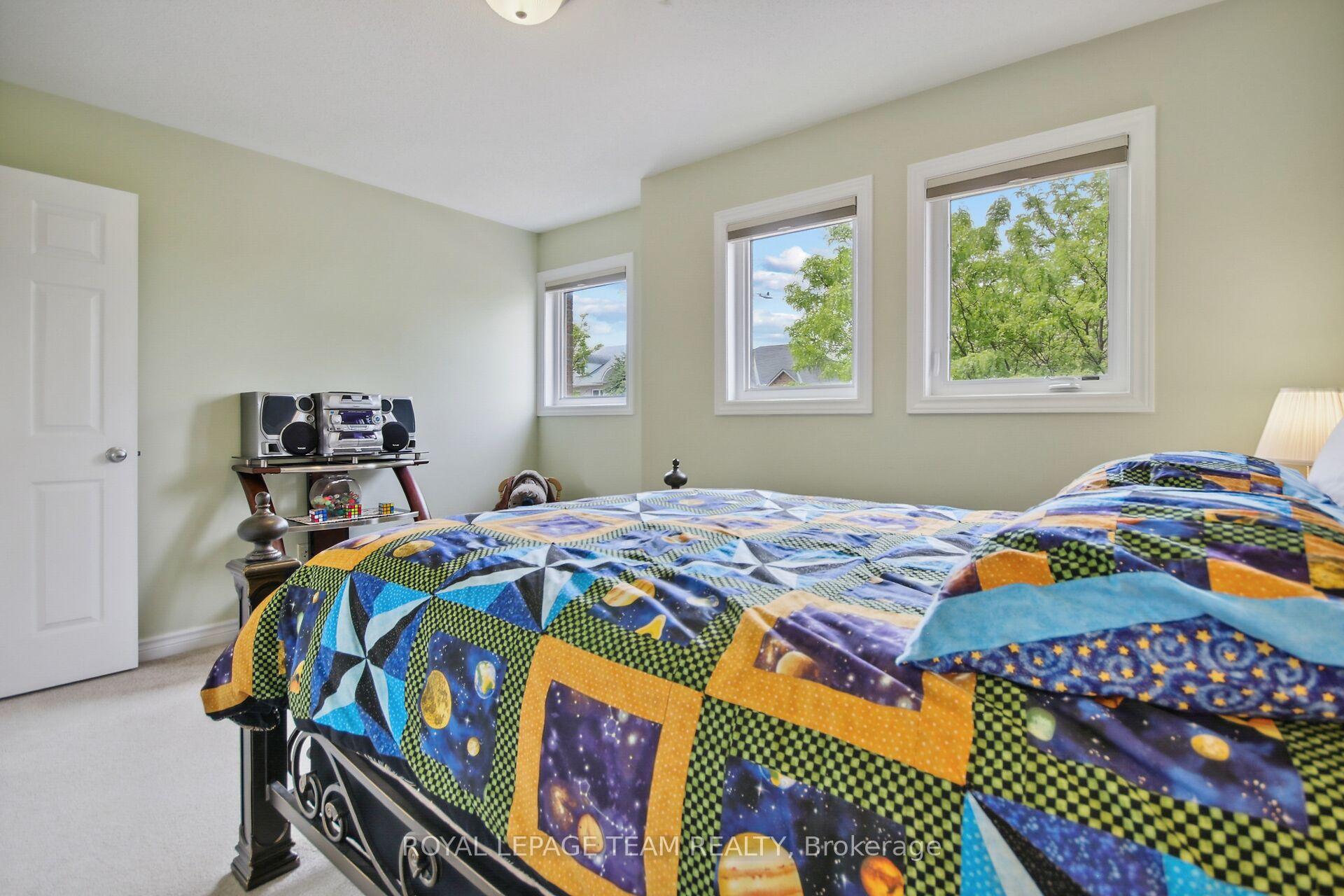 Photo 23 of 408 Abbeydale Circle, Ottawa, Kanata - Morgan's Grant/South March — HOMEH