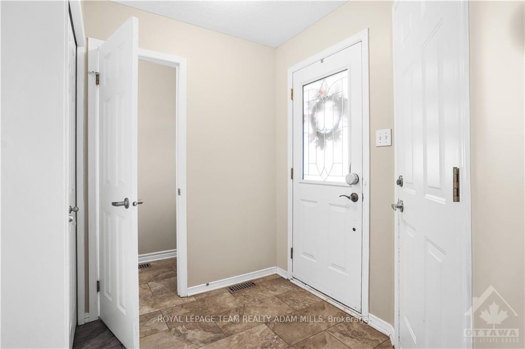 Photo 3 of 58 Yoho Drive, Ottawa, Kanata - Bridlewood — HOMEH