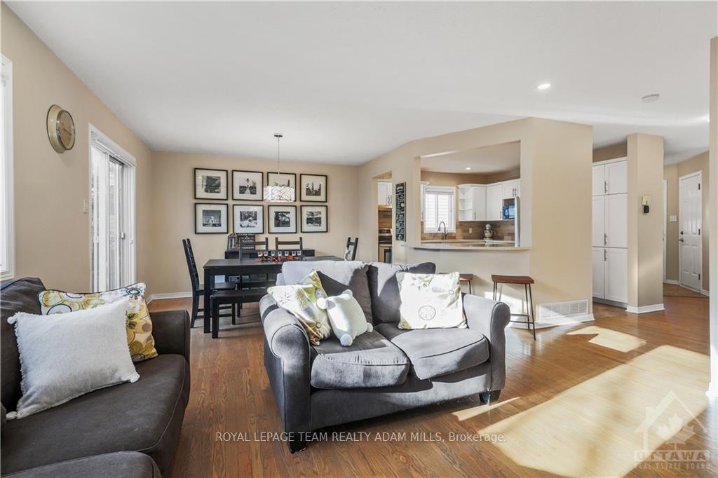 Photo 8 of 58 Yoho Drive, Ottawa, Kanata - Bridlewood — HOMEH