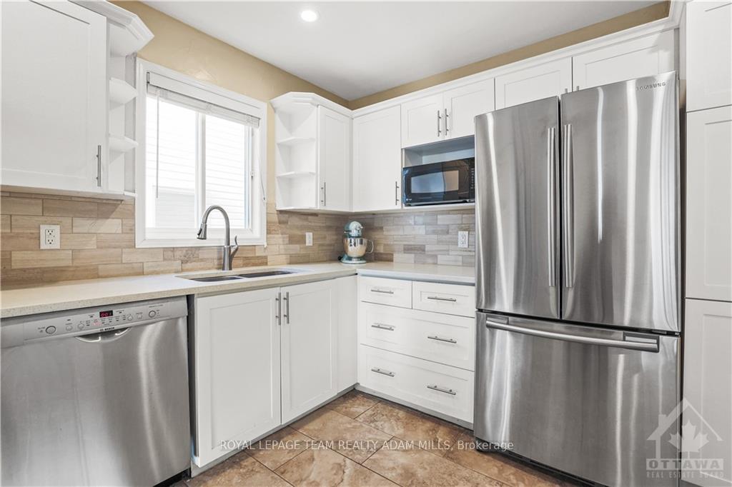 Photo 12 of 58 Yoho Drive, Ottawa, Kanata - Bridlewood — HOMEH
