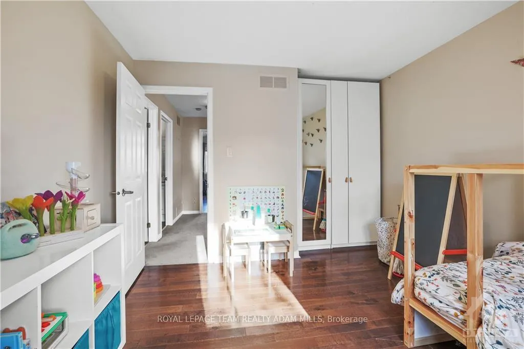 Photo 25 of 58 Yoho Drive, Ottawa, Kanata - Bridlewood — HOMEH