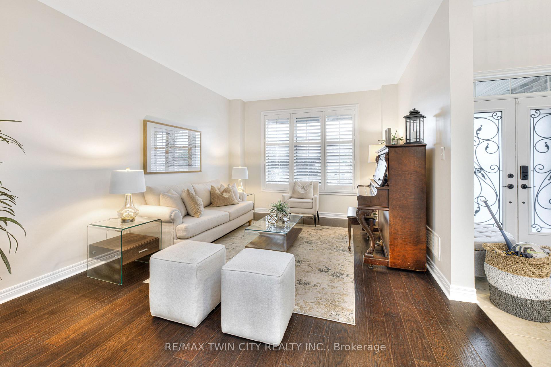 Photo 8 of 533 Terrington Crescent, Kitchener — HOMEH