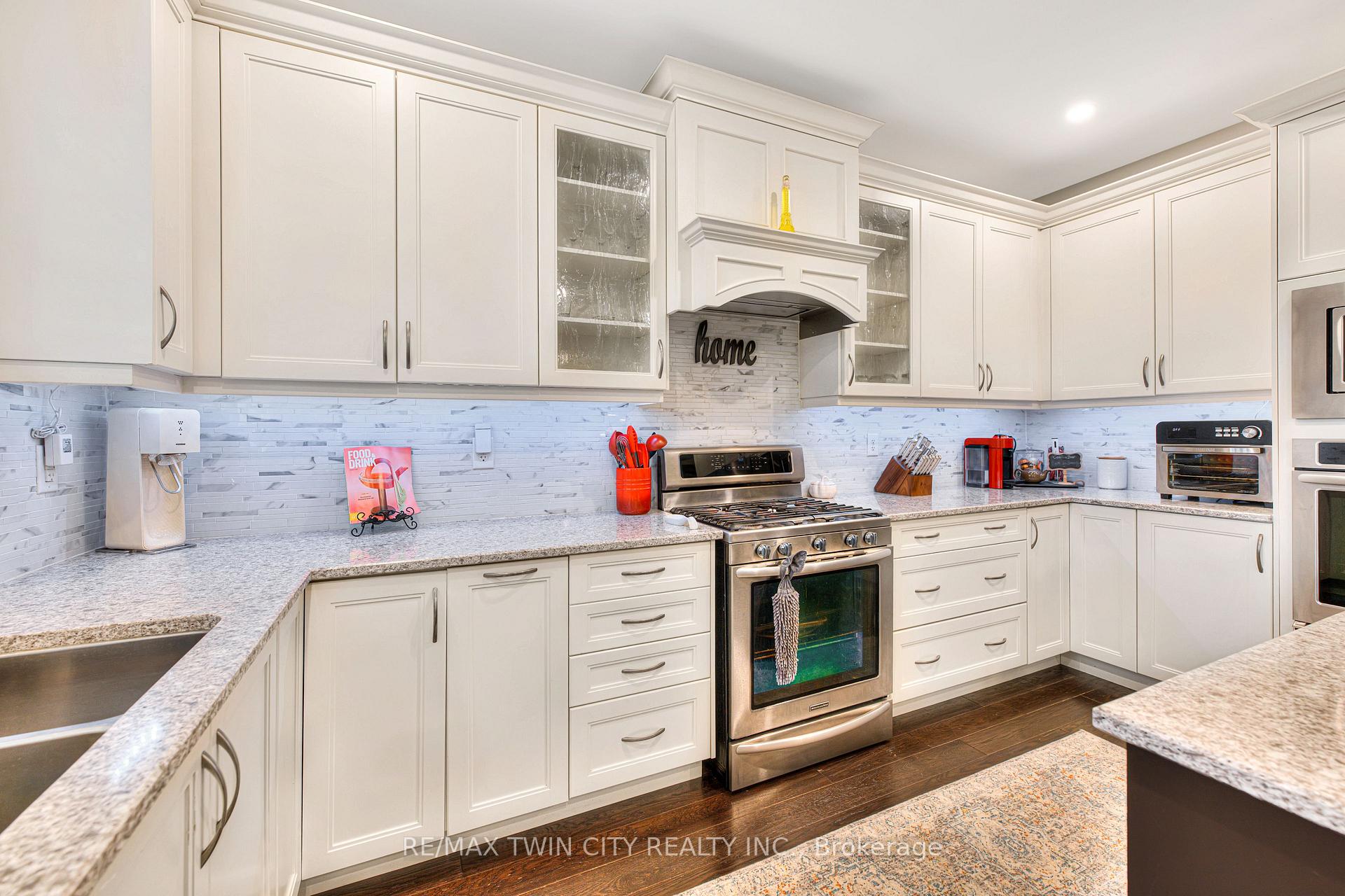Photo 19 of 533 Terrington Crescent, Kitchener — HOMEH