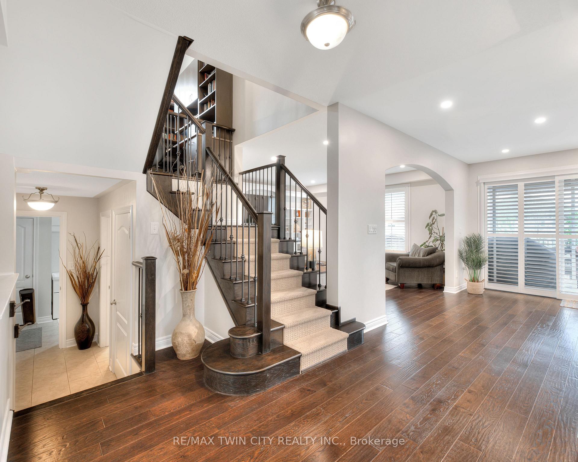 Photo 21 of 533 Terrington Crescent, Kitchener — HOMEH