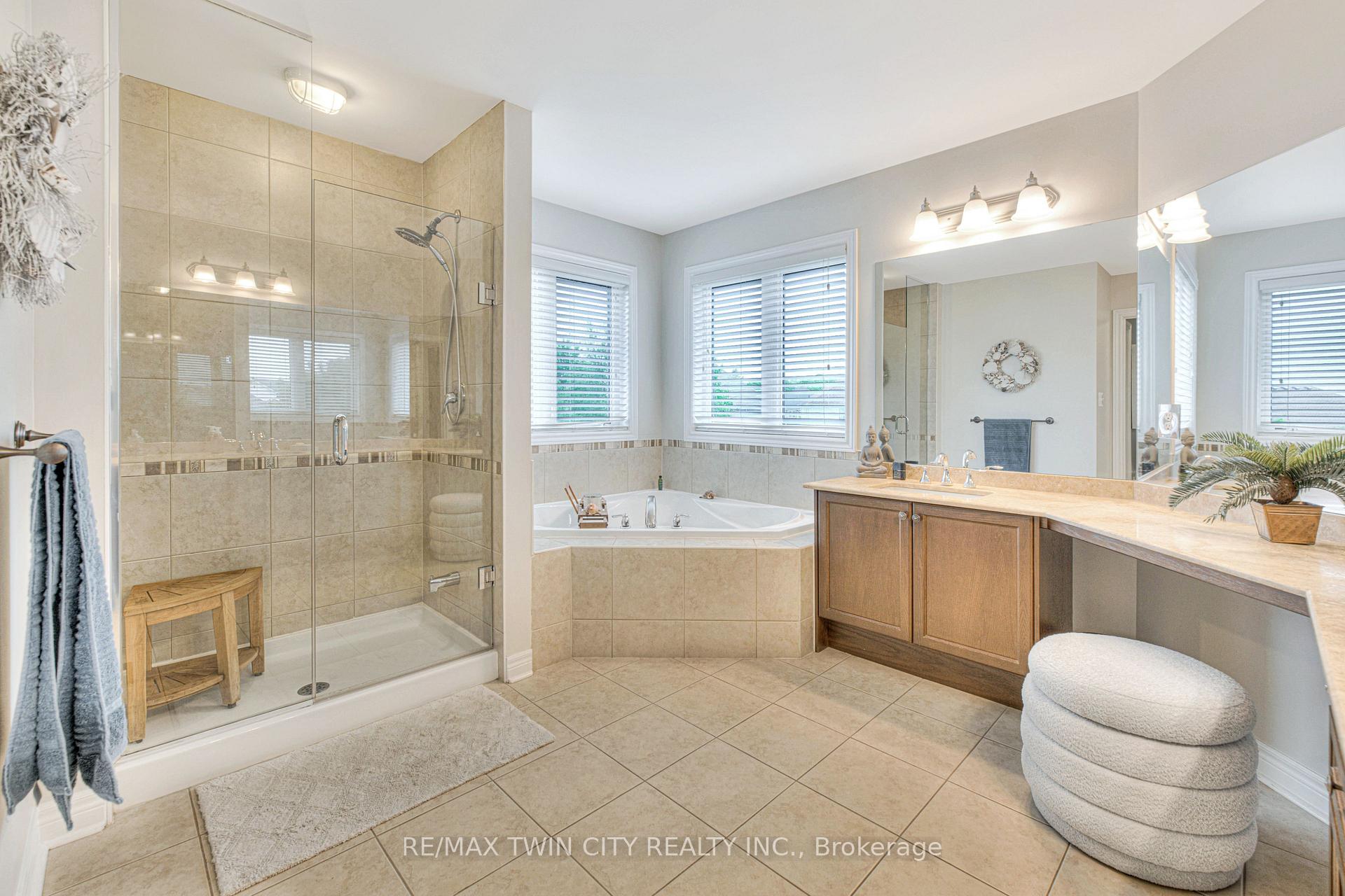 Photo 27 of 533 Terrington Crescent, Kitchener — HOMEH