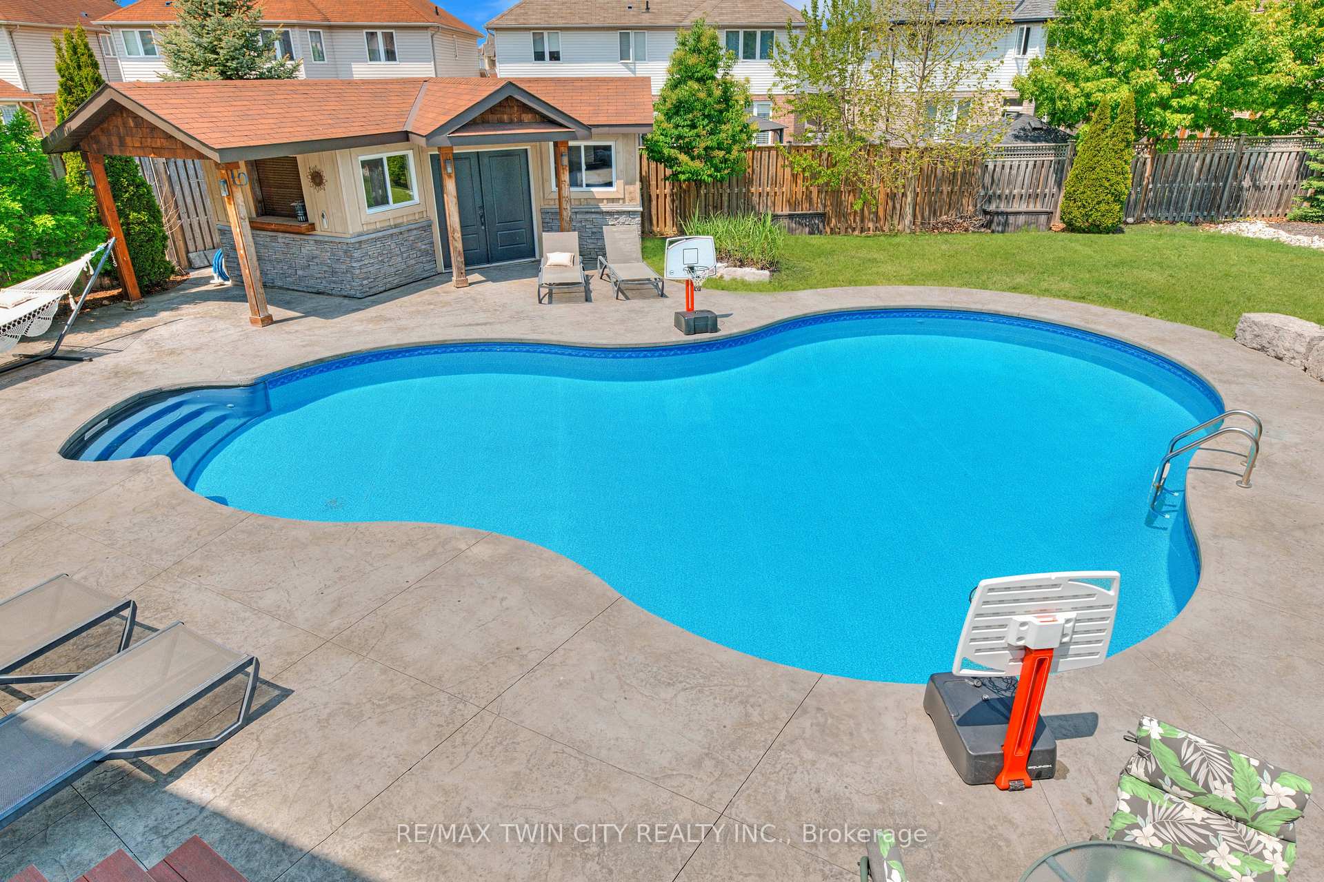 Photo 41 of 533 Terrington Crescent, Kitchener — HOMEH