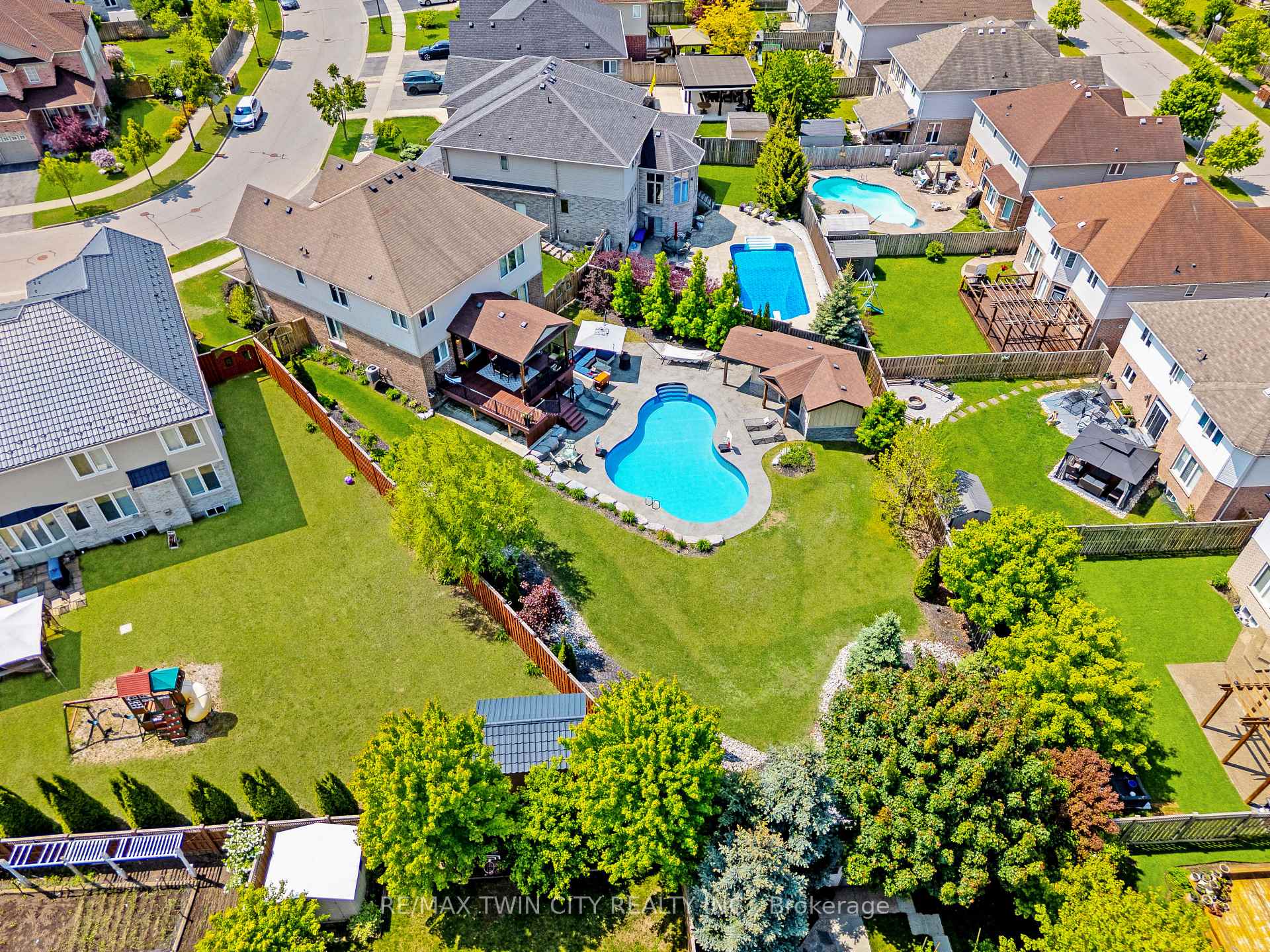 Photo 49 of 533 Terrington Crescent, Kitchener — HOMEH