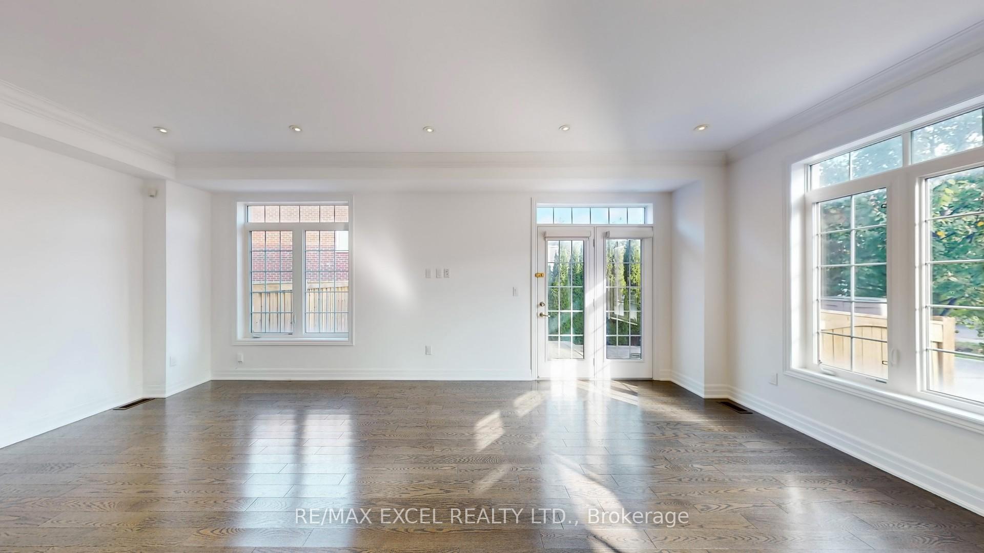 Photo 9 of 103 Living Crescent, Markham, Victoria Square — HOMEH