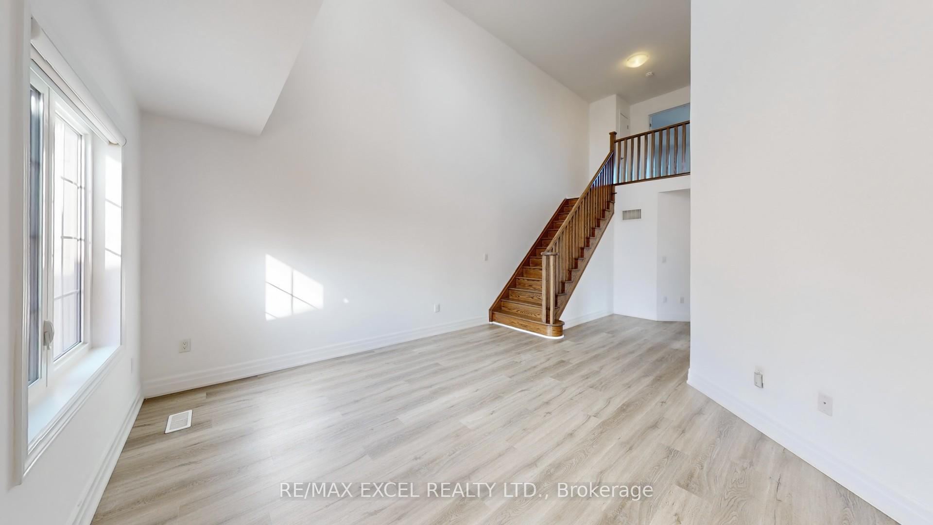 Photo 18 of 103 Living Crescent, Markham, Victoria Square — HOMEH