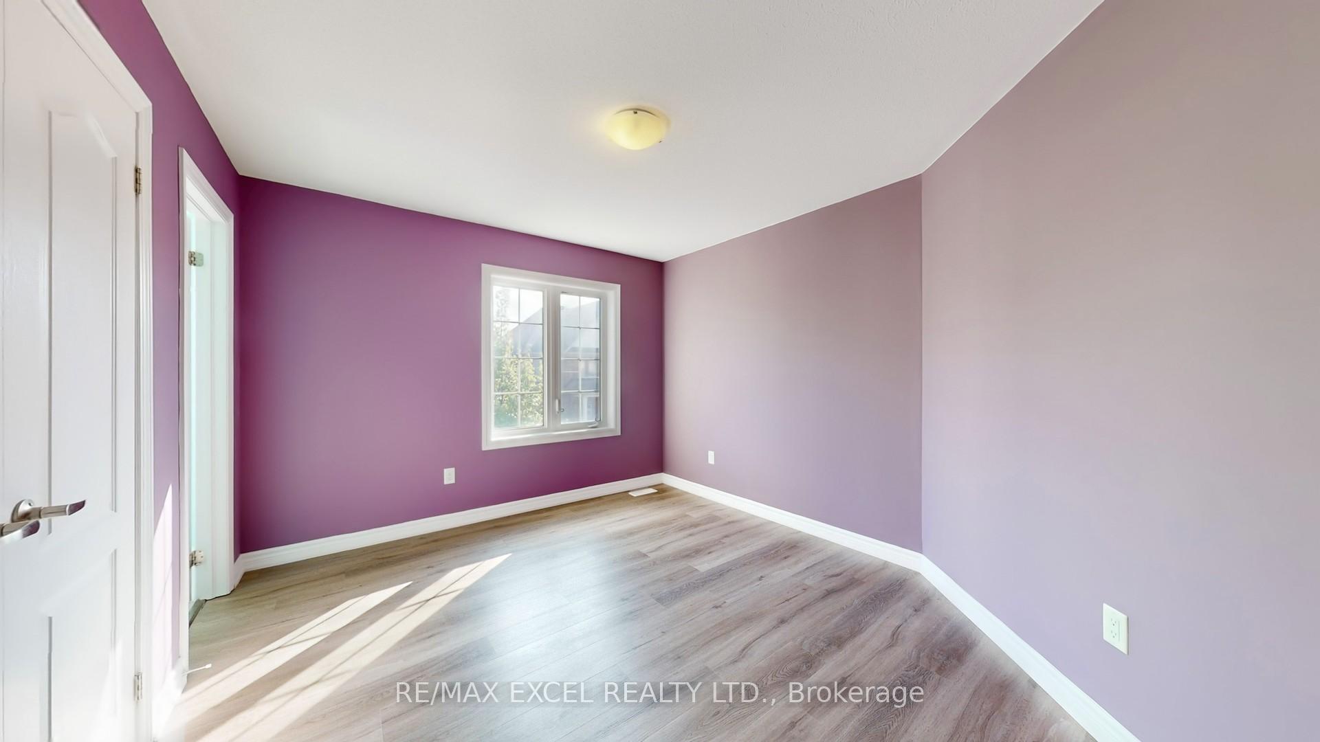 Photo 25 of 103 Living Crescent, Markham, Victoria Square — HOMEH