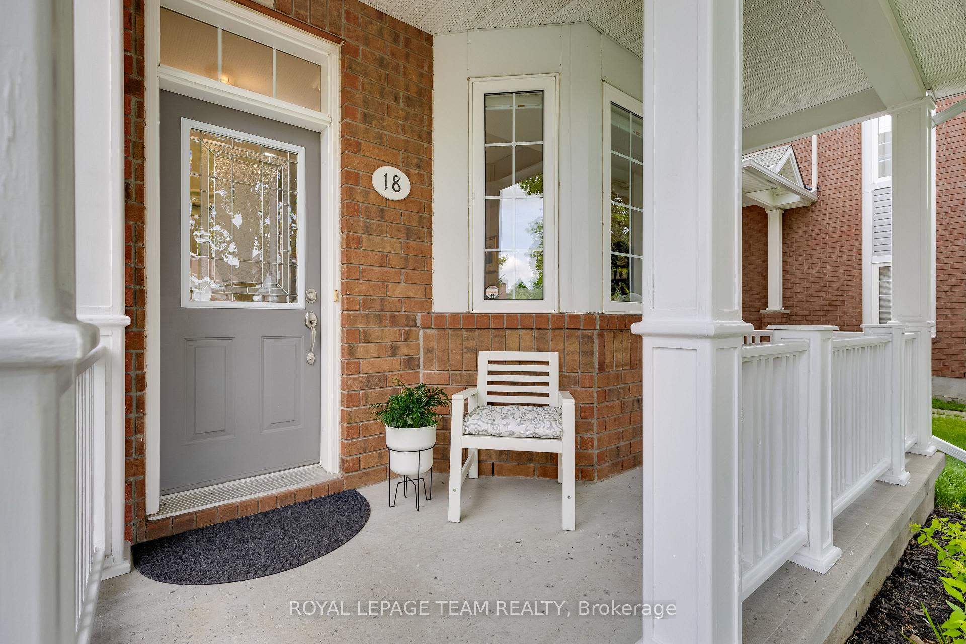 Photo 3 of 18 Drysdale Street, Ottawa, Kanata - Beaverbrook — HOMEH
