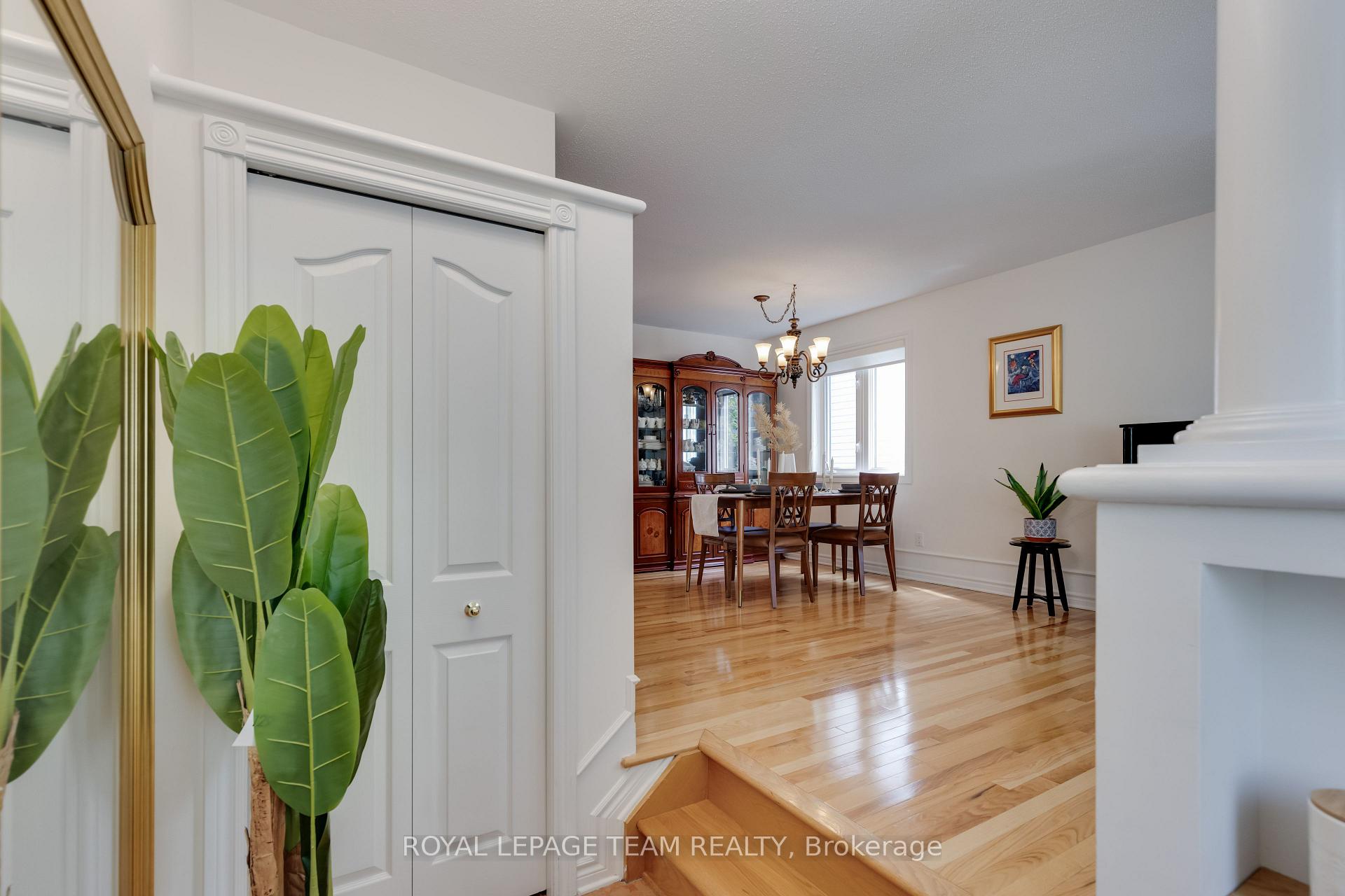 Photo 4 of 18 Drysdale Street, Ottawa, Kanata - Beaverbrook — HOMEH