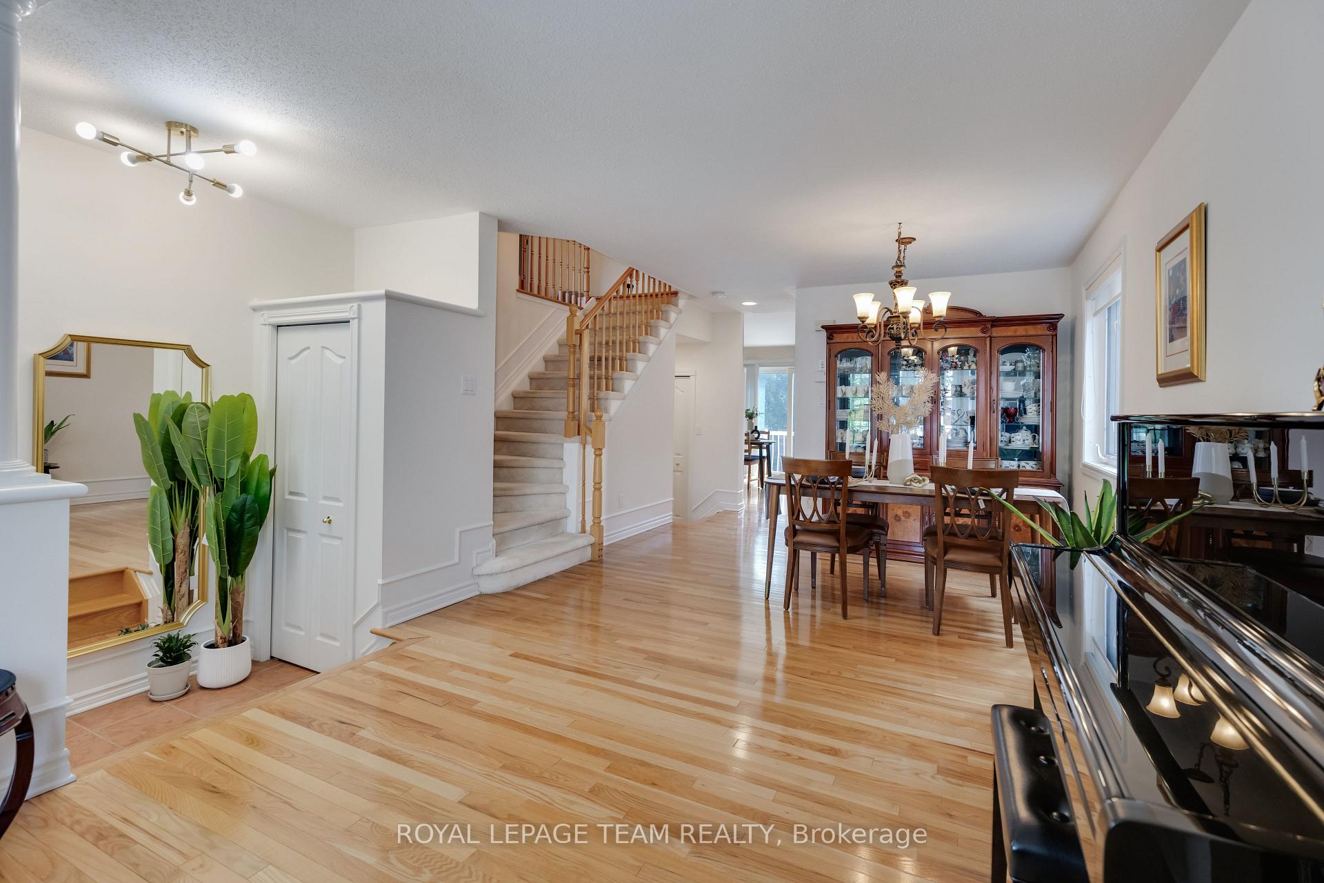Photo 9 of 18 Drysdale Street, Ottawa, Kanata - Beaverbrook — HOMEH