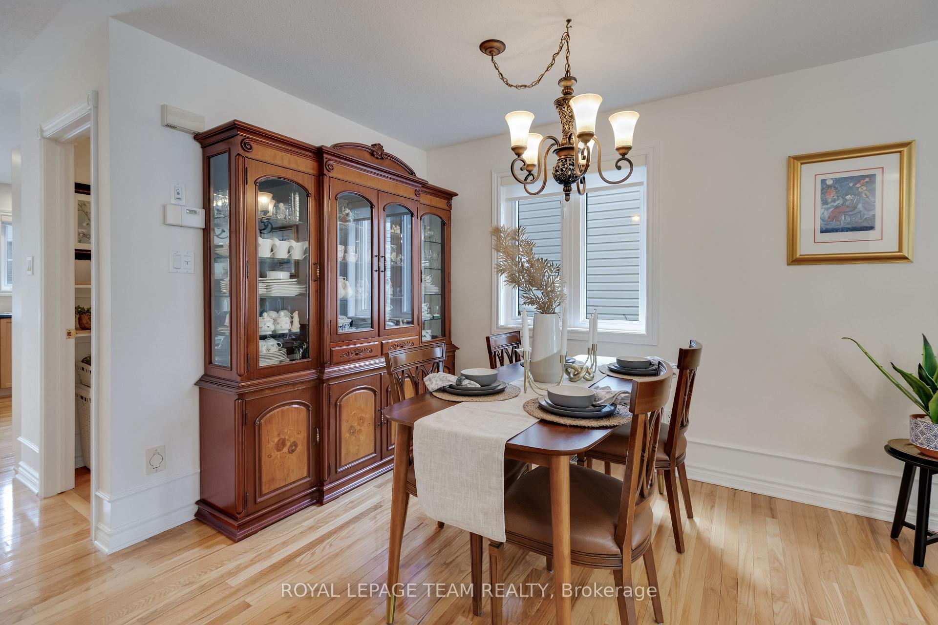 Photo 11 of 18 Drysdale Street, Ottawa, Kanata - Beaverbrook — HOMEH