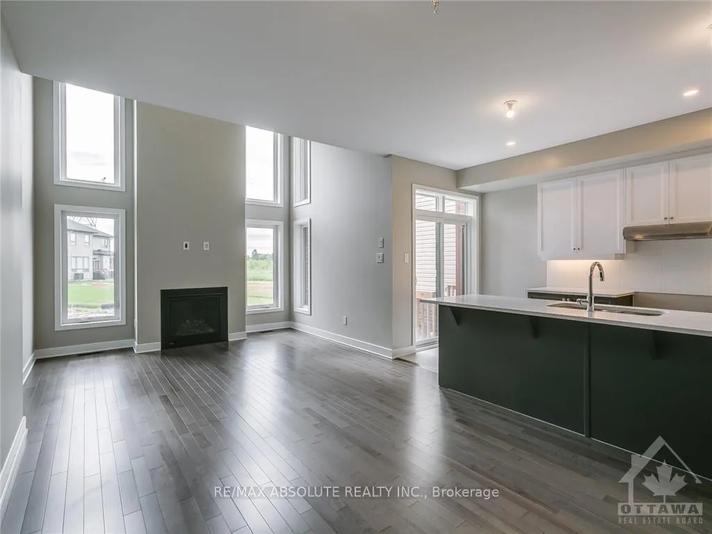 Photo 12 of 4952 Abbott Street E, Ottawa, Kanata - Emerald Meadows/Trailwest — HOMEH